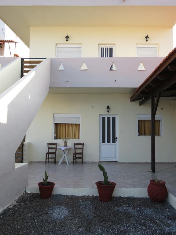 Frosso'S Sea Apartments Kokkini Hani Exterior foto