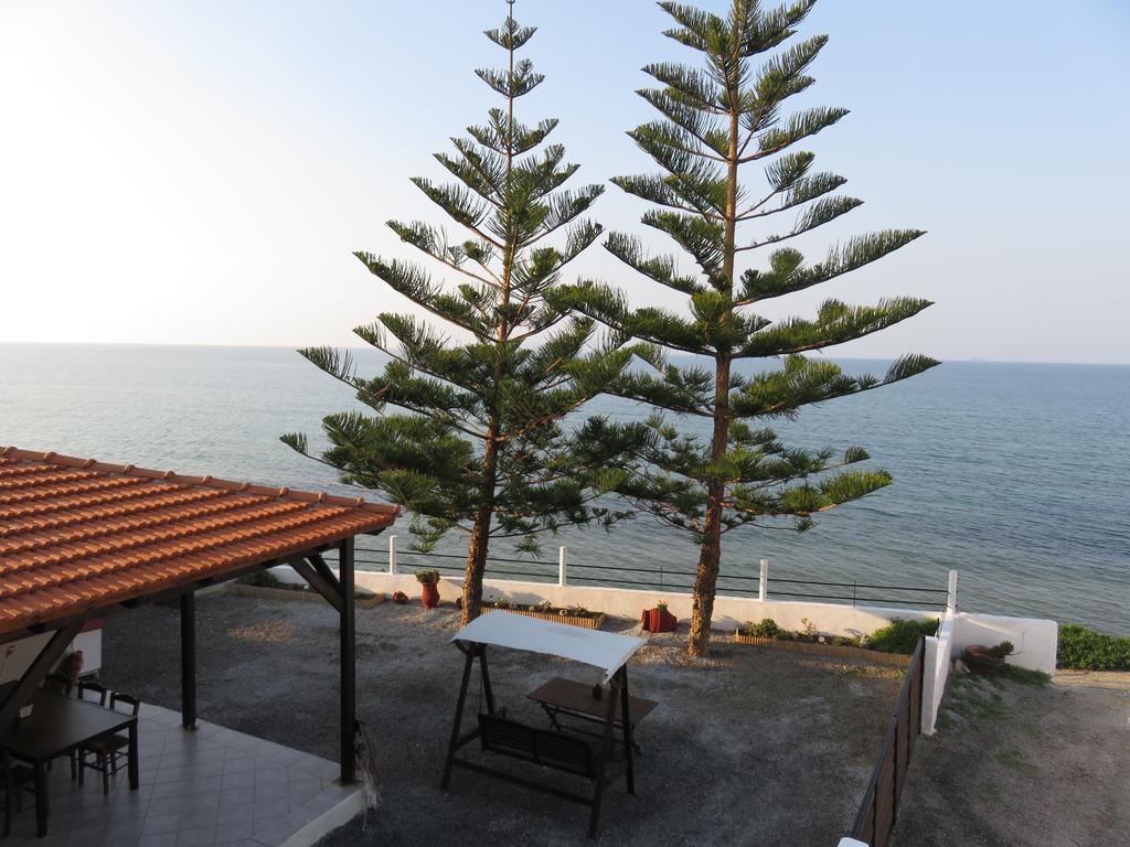 Frosso'S Sea Apartments Kokkini Hani Exterior foto